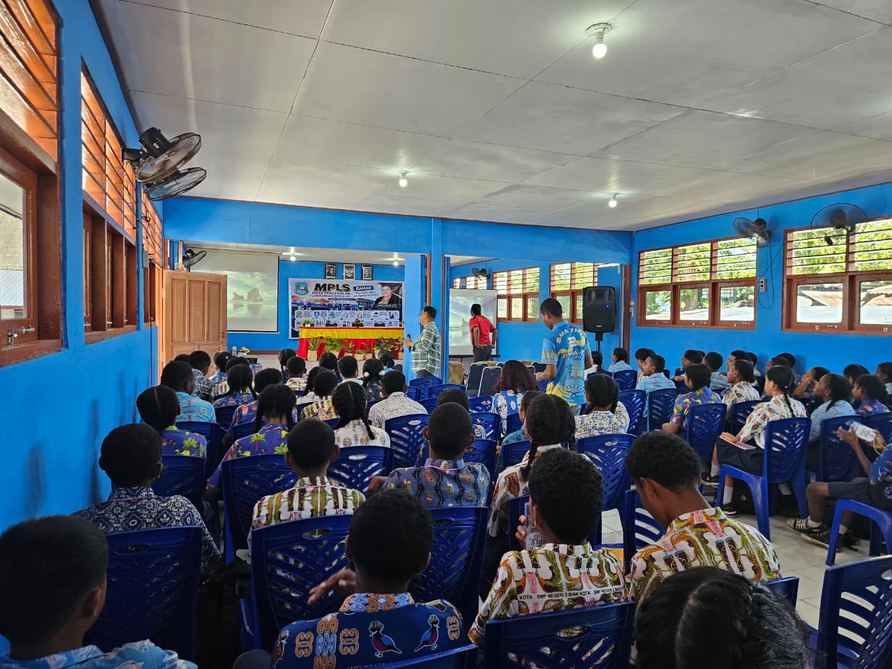 Aula Pertemuan & Ruang Musik